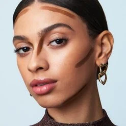 E.L.F. Halo Glow Contour Beauty Wand Fair / Light 10ml 9 E.L.F. Halo Glow Contour Beauty Wand Fair / Light 10ml -Care Products 4ELF84704