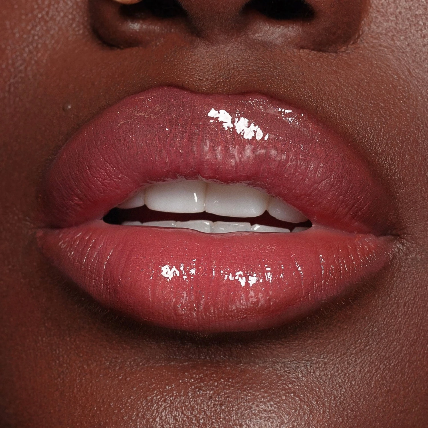 Kash Beauty X Charleen Candy Kiss Lip Oil 3 Kash Beauty X Charleen Candy Kiss Lip Oil - Image 3