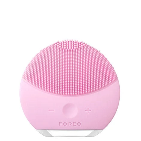 FOREO Luna Mini 2 Sonic Facial Cleansing Brush 2 FOREO Luna Mini 2 Sonic Facial Cleansing Brush - Image 2