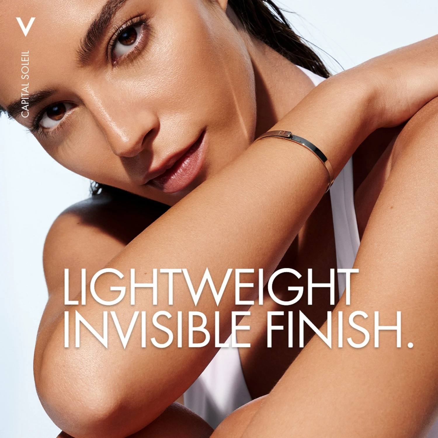 Vichy Capital Soleil Cell Protect Sun Protection Spray SPF30 200ml 3 Vichy Capital Soleil Cell Protect Sun Protection Spray SPF30 200ml - Image 3